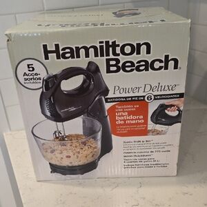 Hamilton Beach Power Deluxe Mixer in Black